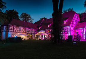 Schloss Mühlhausen in pink